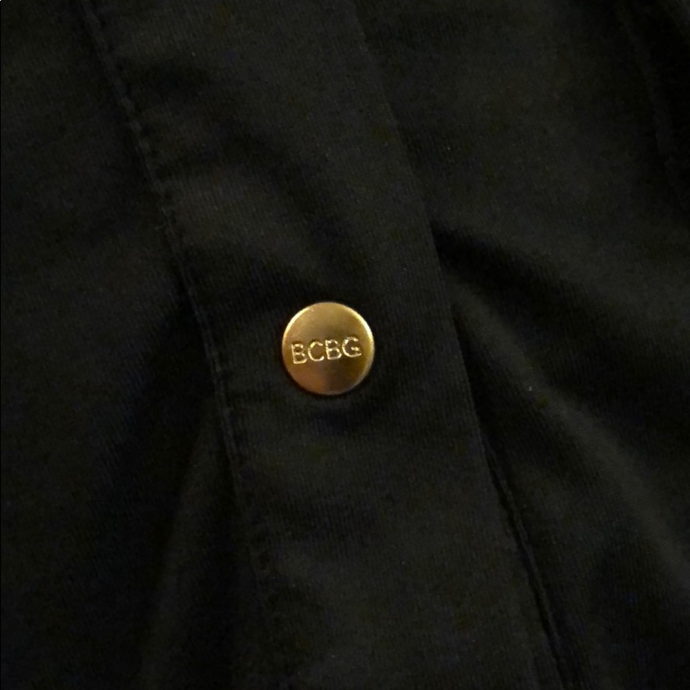 Bcbg Black Sleeveless Button Down Top - image 4